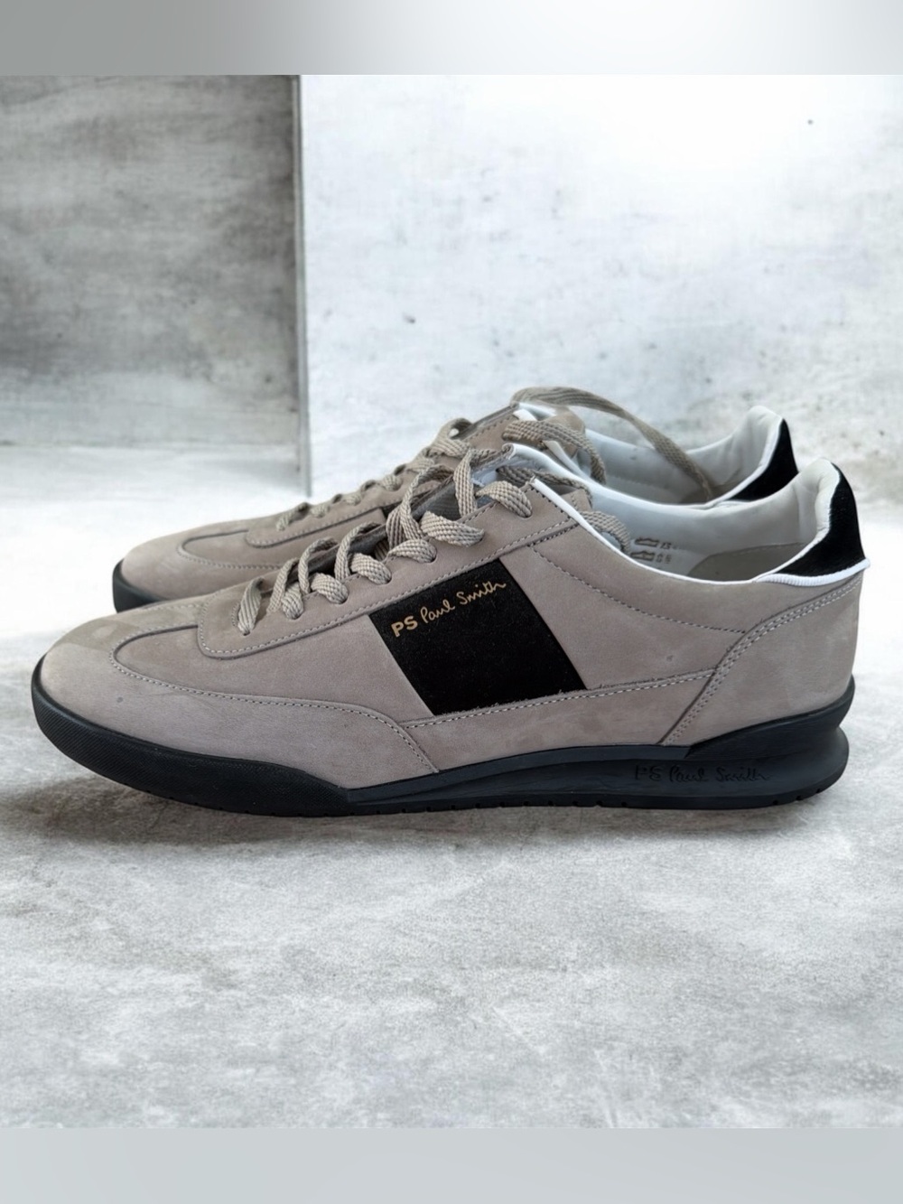 👟👟👟 Paul Smith Grey Dover' Trainers with Black Side Panel, size 8